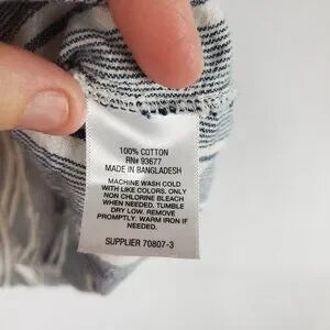 A.N.A Super Cute Blue/White Stripe V Neck Poplin Short Sleeve Puff Sleeve Women's Small