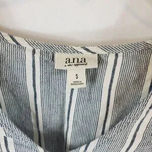 A.N.A Super Cute Blue/White Stripe V Neck Poplin Short Sleeve Puff Sleeve Women's Small