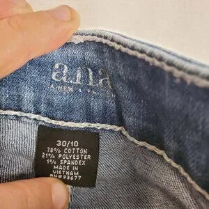 Ana Womens Blue Jean Rolled Leg Shorts Sz 30